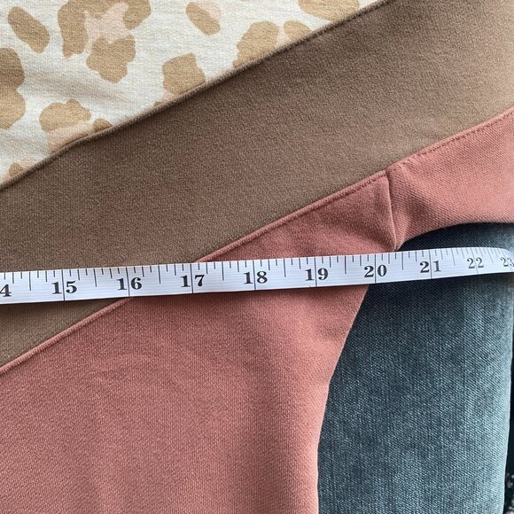 Hem & Thread Leopard Print Pullover Sweatshirt, Dusty Rose, Size S - Picture 4 of 5